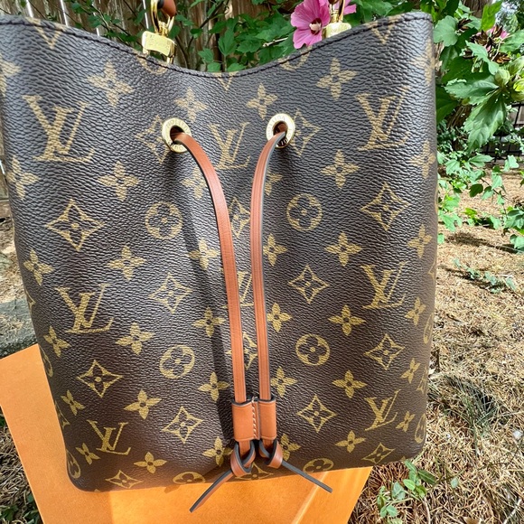 Louis Vuitton NeoNoe MM bucket bag Caramel Beautiful Receipt Shoulder Crossbody - Picture 11 of 16